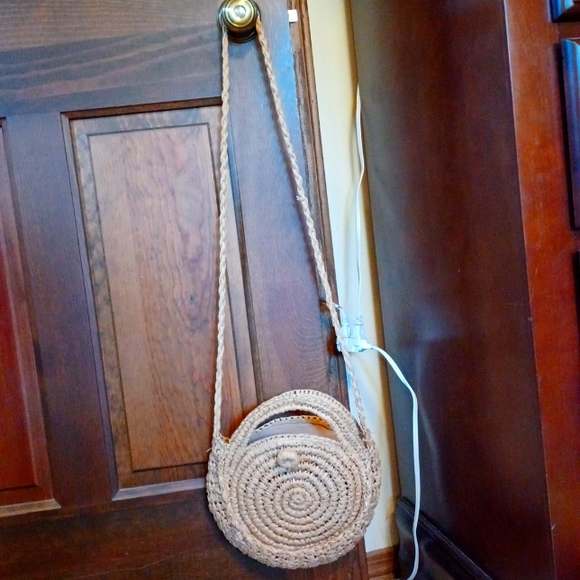 Round raffia purse, boho - Picture 2 of 9